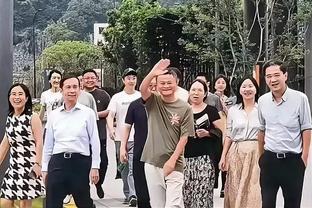 拜仁总监：戴尔也能在更衣室发挥作用 希望穆西亚拉长期留队